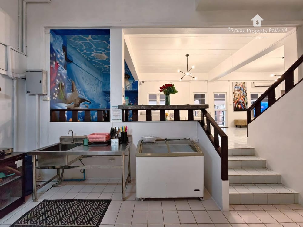 Großzügige 12-Schlafzimmer Pool-Villa in Jomtien, Pattaya zu verkaufen – Haustierfreundlich 17