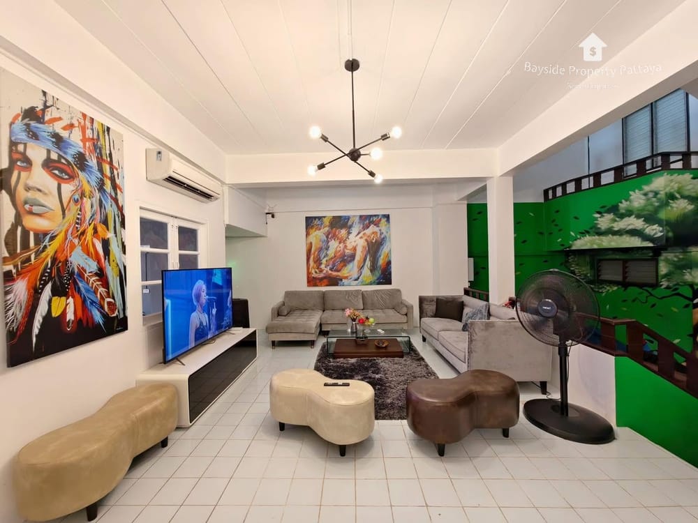 Großzügige 12-Schlafzimmer Pool-Villa in Jomtien, Pattaya zu verkaufen – Haustierfreundlich 20