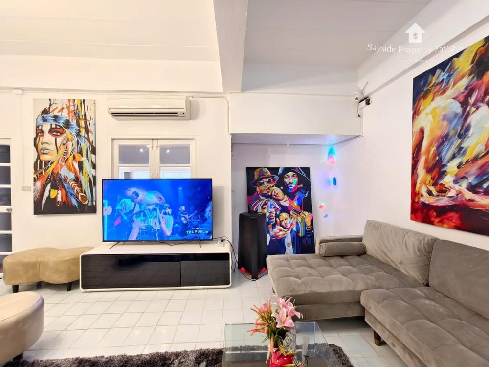 Großzügige 12-Schlafzimmer Pool-Villa in Jomtien, Pattaya zu verkaufen – Haustierfreundlich 22