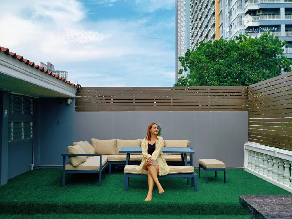 Großzügige 12-Schlafzimmer Pool-Villa in Jomtien, Pattaya zu verkaufen – Haustierfreundlich 23