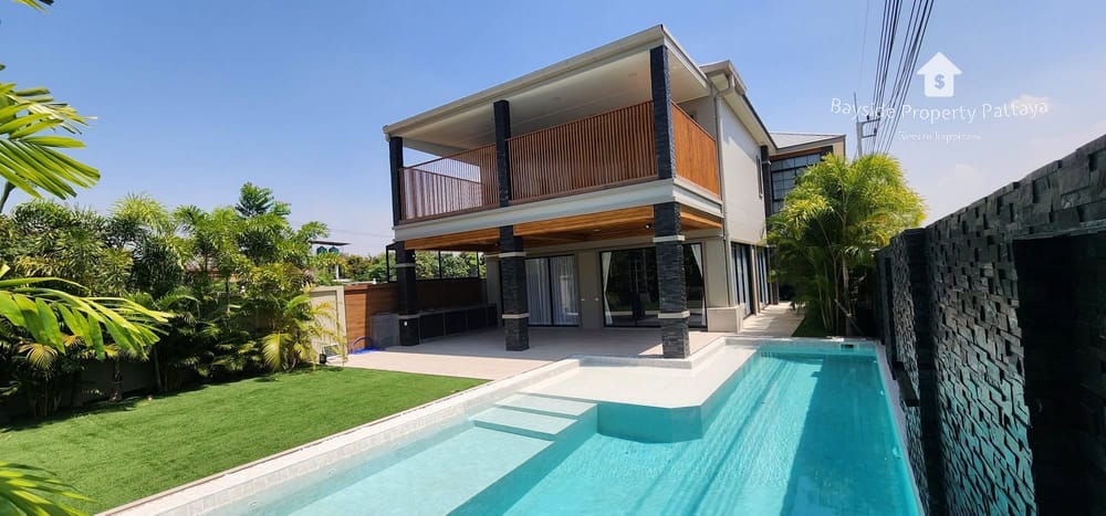 Spacious 4-Bedroom Villa for Sale and Rent in East Pattaya - Pet Friendly with Air Conditioning 1