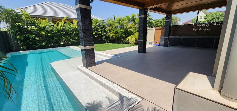 Spacious 4-Bedroom Villa for Sale and Rent in East Pattaya - Pet Friendly with Air Conditioning 3