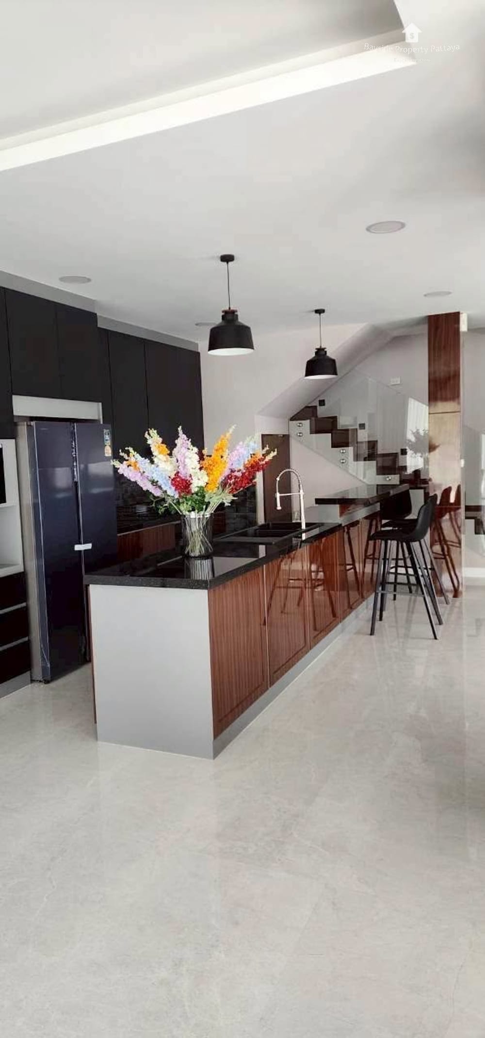 Spacious 4-Bedroom Villa for Sale and Rent in East Pattaya - Pet Friendly with Air Conditioning 13