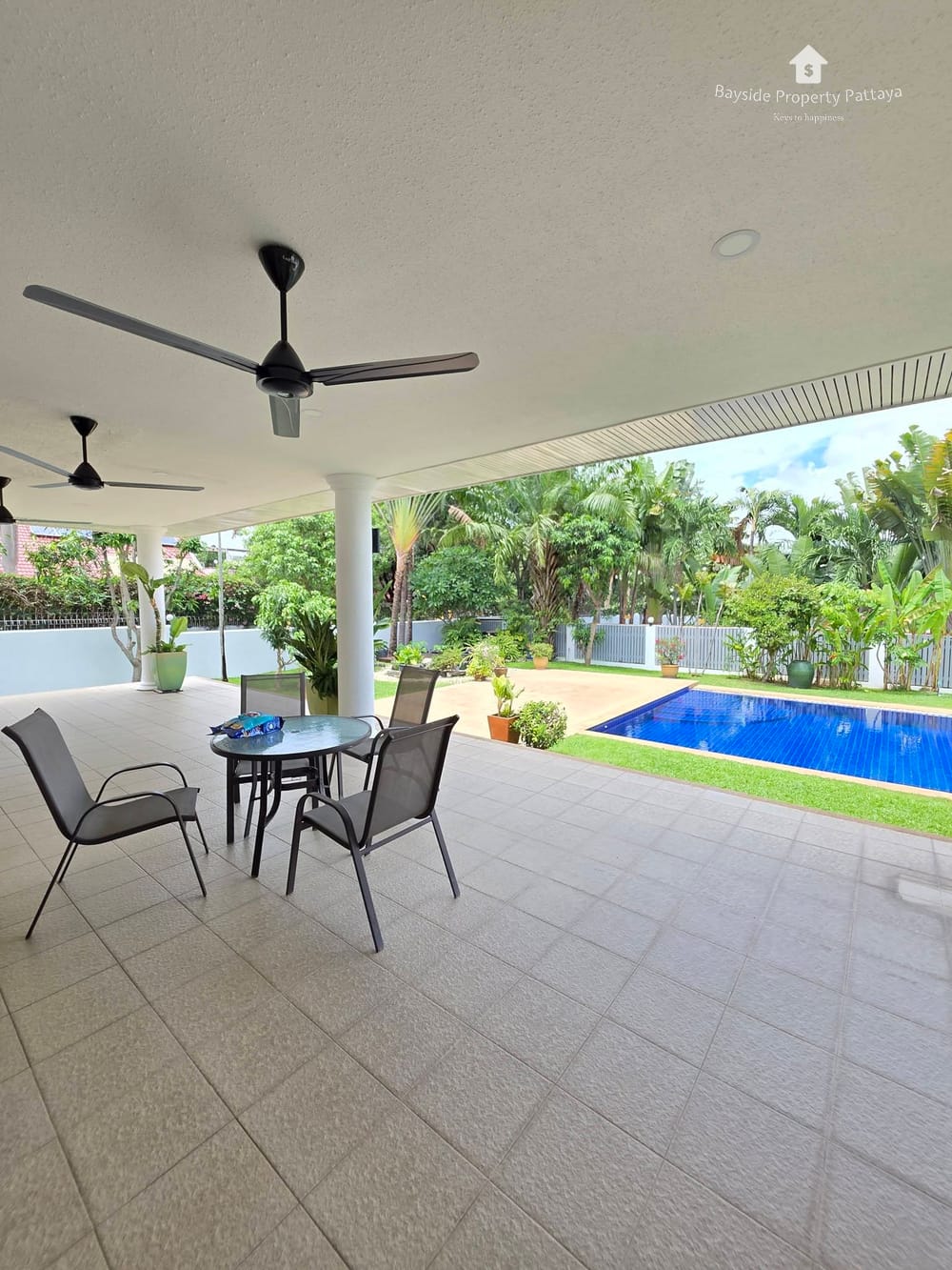 Spacious 4-Bedroom Pool Villa with Air Conditioning in East Pattaya 14