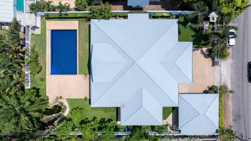 Spacious 4-Bedroom Pool Villa with Air Conditioning in East Pattaya 20