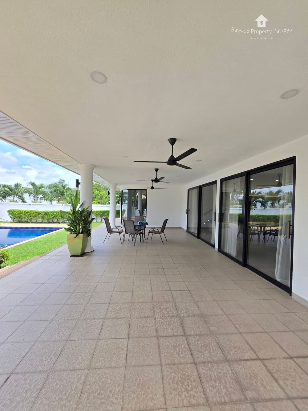 Spacious 4-Bedroom Pool Villa with Air Conditioning in East Pattaya 22
