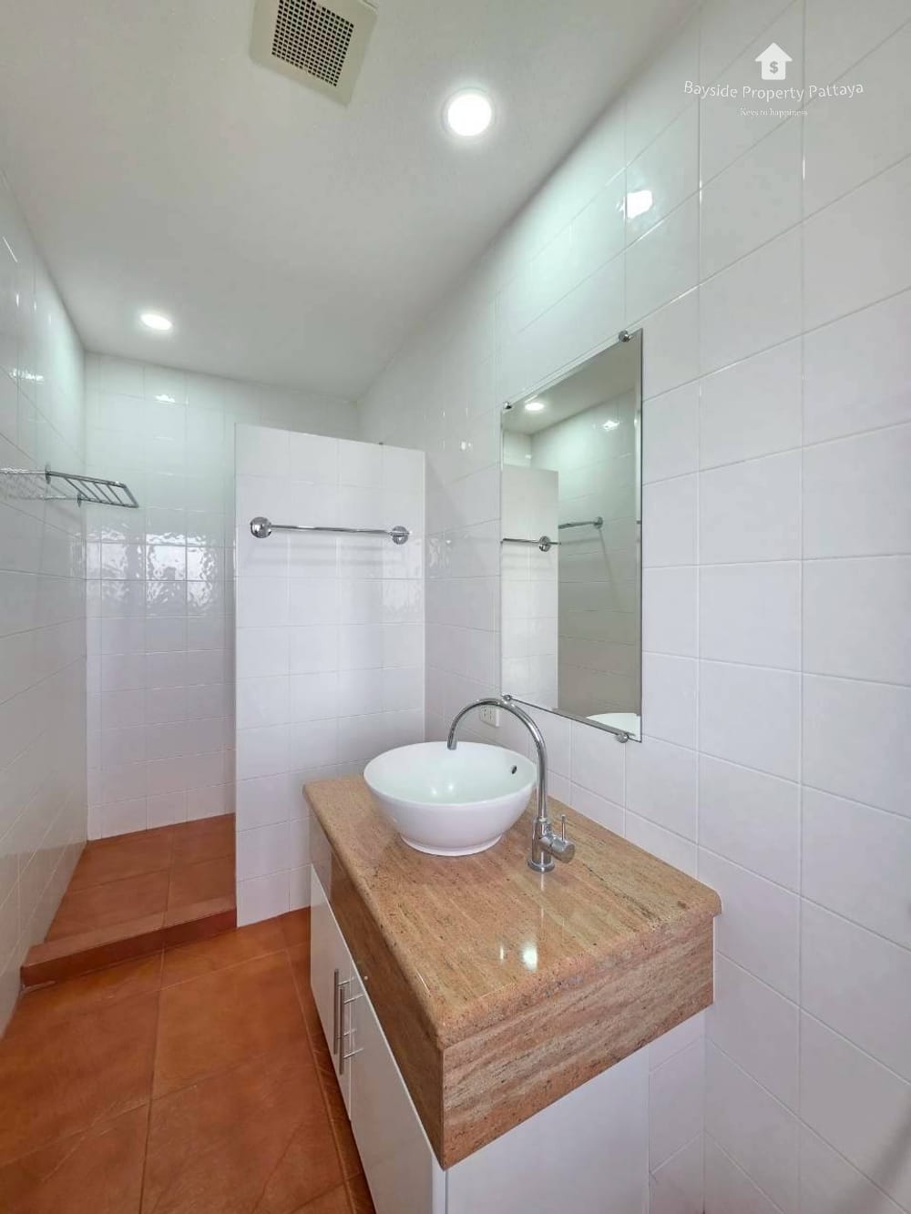 Spacious 4-Bedroom Pool Villa with Air Conditioning in East Pattaya 28