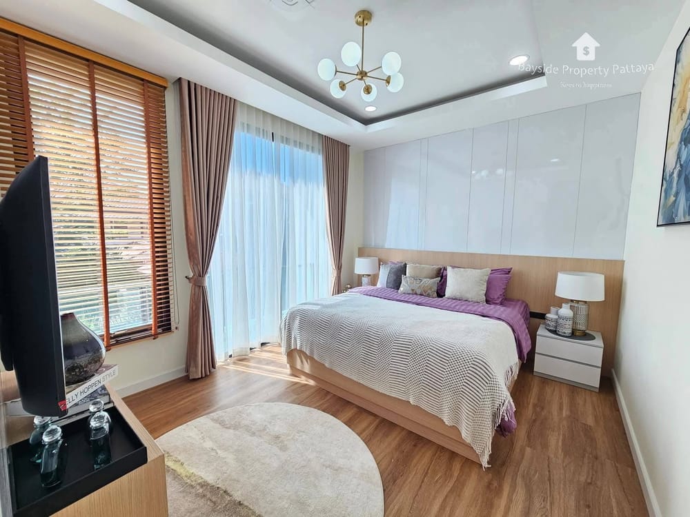 ขาย 4 ห้องนอน พูลวิลล่า ใน พัทยาตะวันออก, พัทยา 10