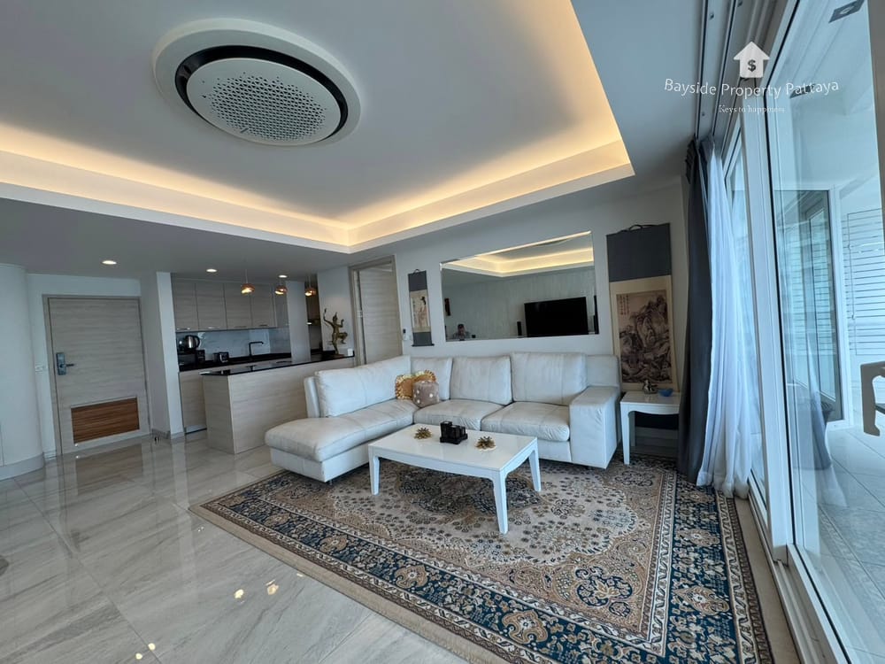 Luxury Beachfront Condo for Sale in Pratumnak, Pattaya with Air Conditioning 3