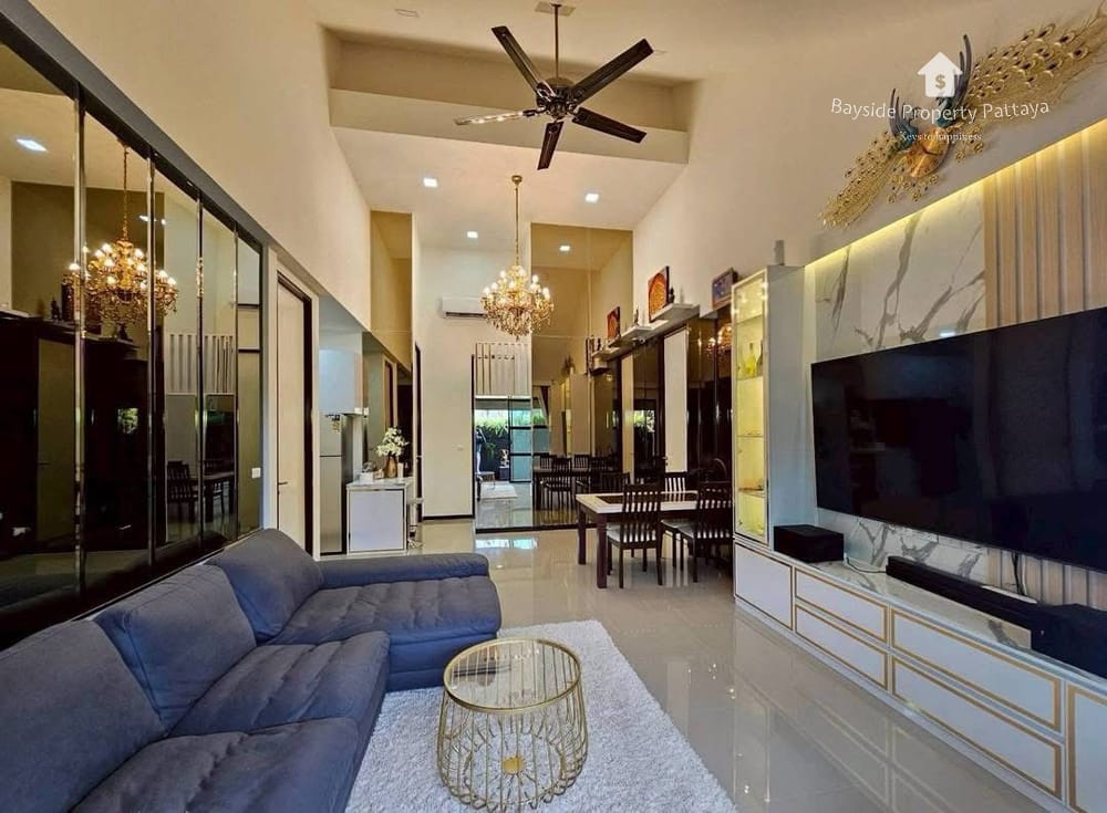 Moderne Villa mit 2 Schlafzimmern zum Verkauf in The Maple Pattaya, Ost-Pattaya 2
