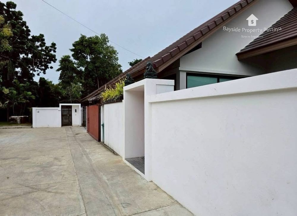 Moderne Villa mit 2 Schlafzimmern zum Verkauf in The Maple Pattaya, Ost-Pattaya 8