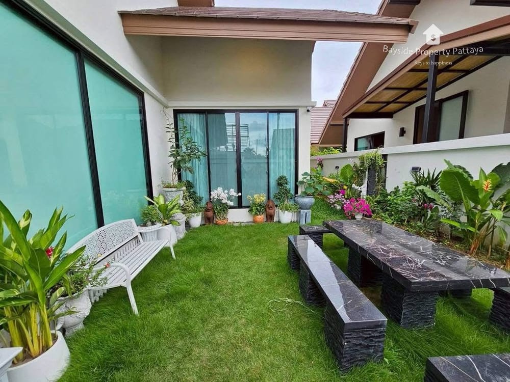 Moderne Villa mit 2 Schlafzimmern zum Verkauf in The Maple Pattaya, Ost-Pattaya 17