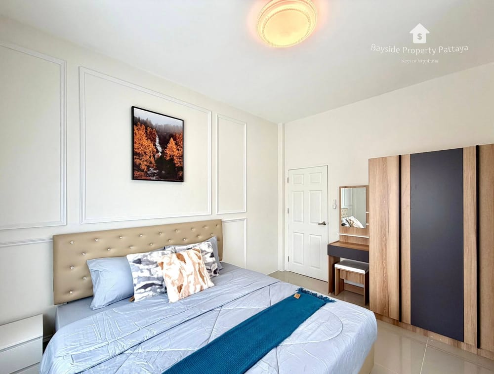 2-bedroom-townhouse-for-sale-in-chokchai-village-4-east-pattaya-pet-friendly-with-air-conditioning-bpp-344 4