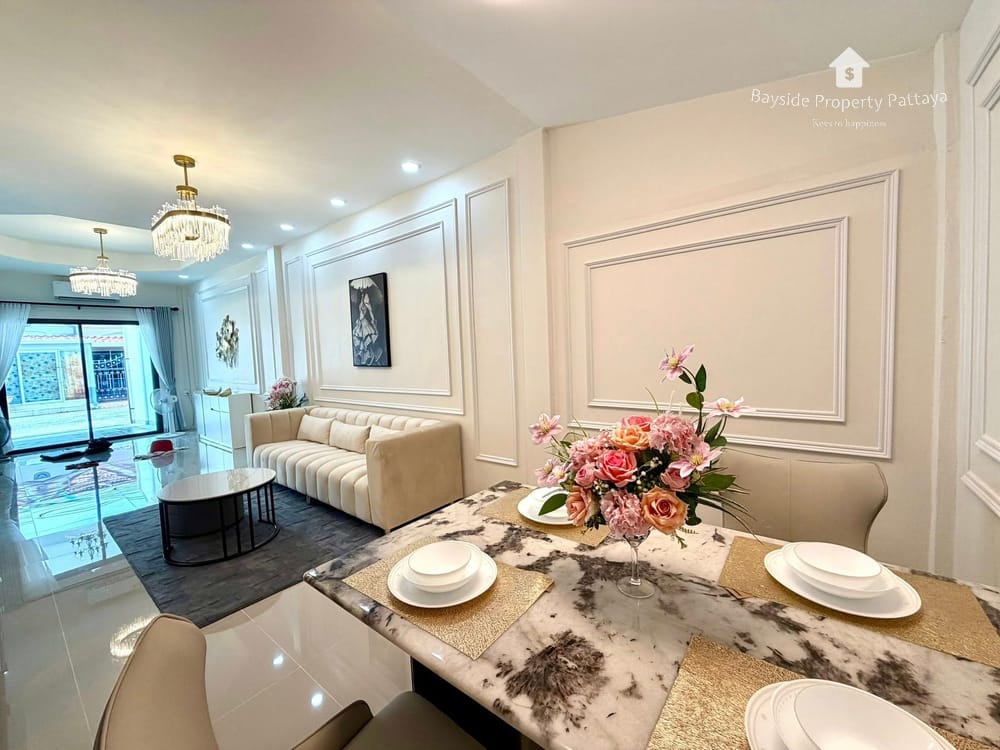 2-Bedroom Townhouse for Sale in Chokchai Village 4, East Pattaya - Pet Friendly with Air Conditioning 25