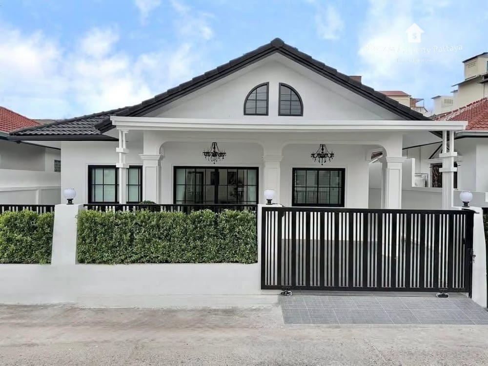 spacious-3-bedroom-detached-house-for-sale-in-eakmongkol-village-4-east-pattaya-bpp-345 1