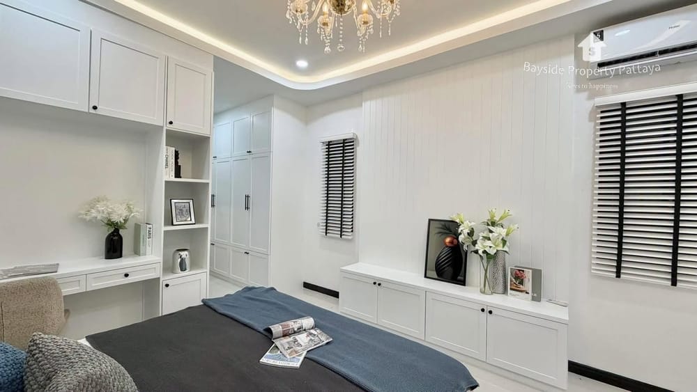 Spacious 3-Bedroom Detached House for Sale in Eakmongkol Village 4, East Pattaya 15
