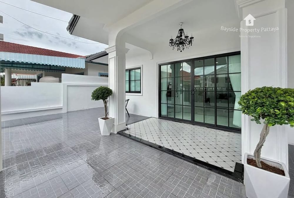 Spacious 3-Bedroom Detached House for Sale in Eakmongkol Village 4, East Pattaya 21