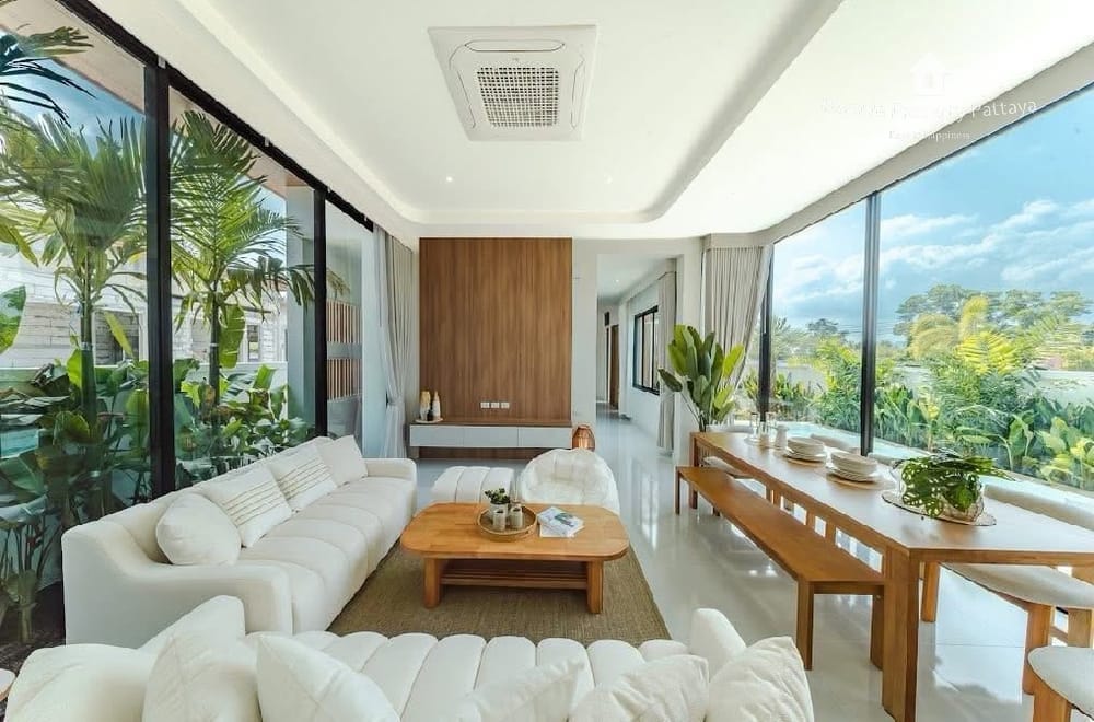 4-bedroom-pool-villa-for-rent-in-sattahip-pattaya-pet-friendly-with-air-conditioning-bpp-343 2