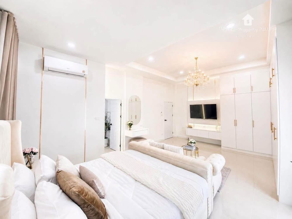3-Bedroom Pool Villa for Sale in Paradise Hill, East Pattaya - Pet Friendly with Air Conditioning 7