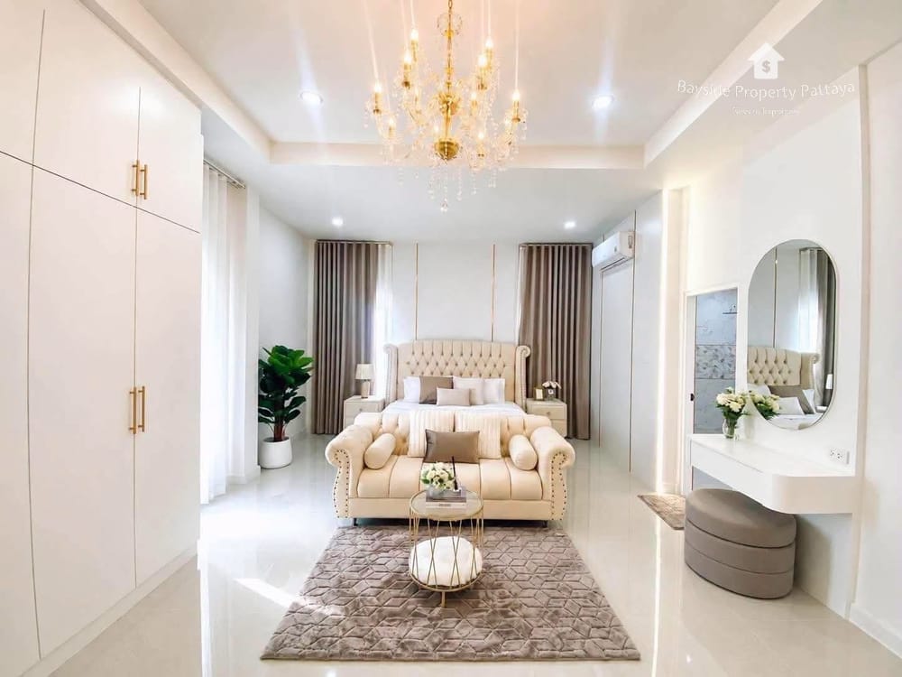 3-Bedroom Pool Villa for Sale in Paradise Hill, East Pattaya - Pet Friendly with Air Conditioning 8