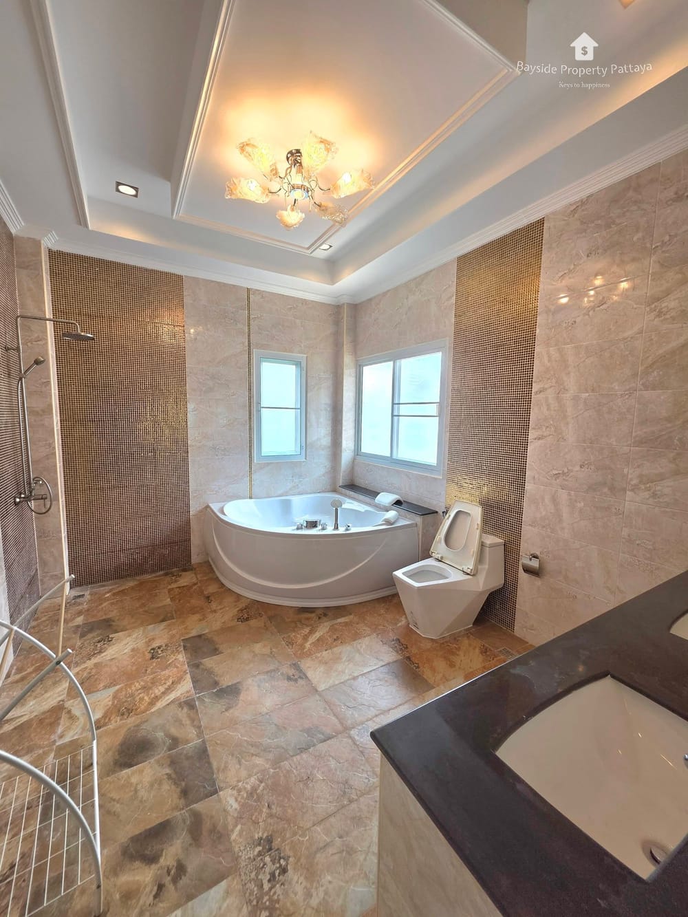 Продается 7-к. вилла, 700м², 2/2 эт. с видом на море и бассейном в Bang Saray 39