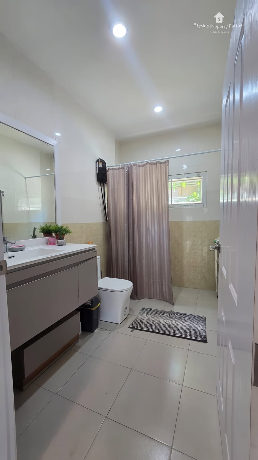 Geräumiges Einfamilienhaus (3 Schlafzimmer) in Bann Piam Mongkon, Ost-Pattaya mit 24/7 Sicherheit 22