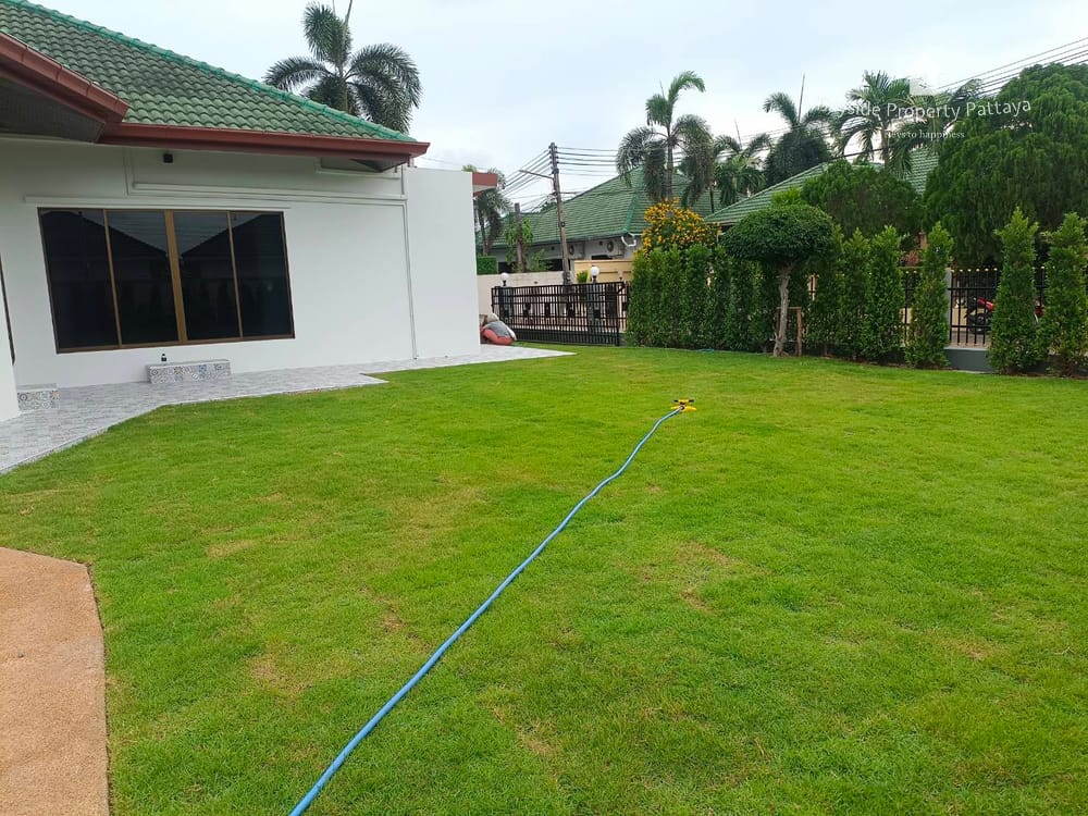Spacious 4-Bedroom Pool Villa for Rent in East Pattaya 6