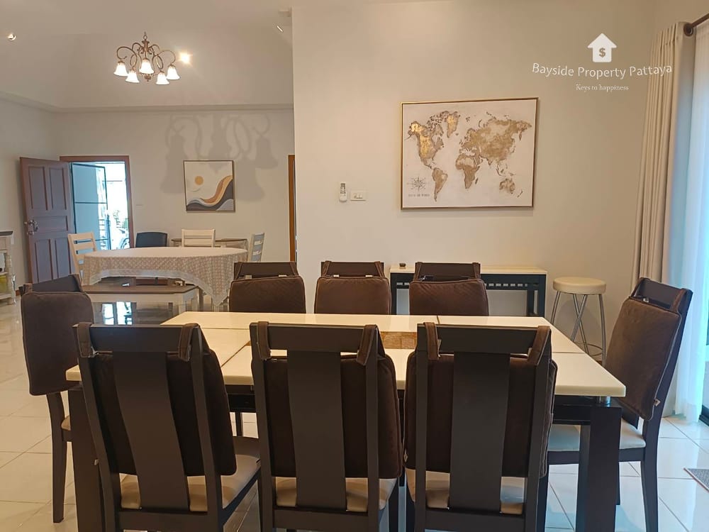 Spacious 4-Bedroom Pool Villa for Rent in East Pattaya 14