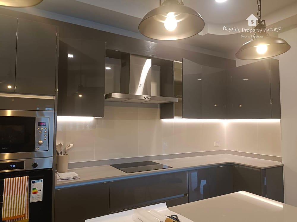 Spacious 4-Bedroom Pool Villa for Rent in East Pattaya 20
