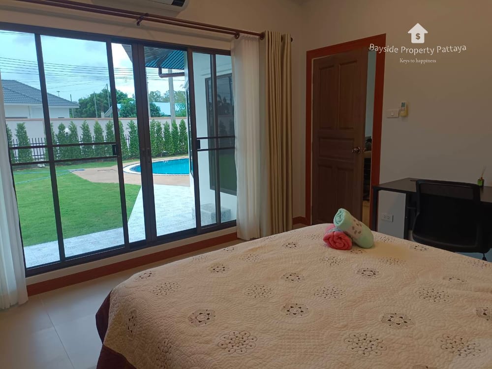 Spacious 4-Bedroom Pool Villa for Rent in East Pattaya 38