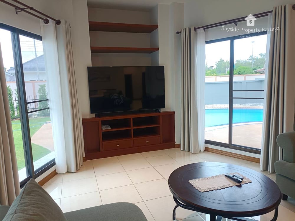 Spacious 4-Bedroom Pool Villa for Rent in East Pattaya 39