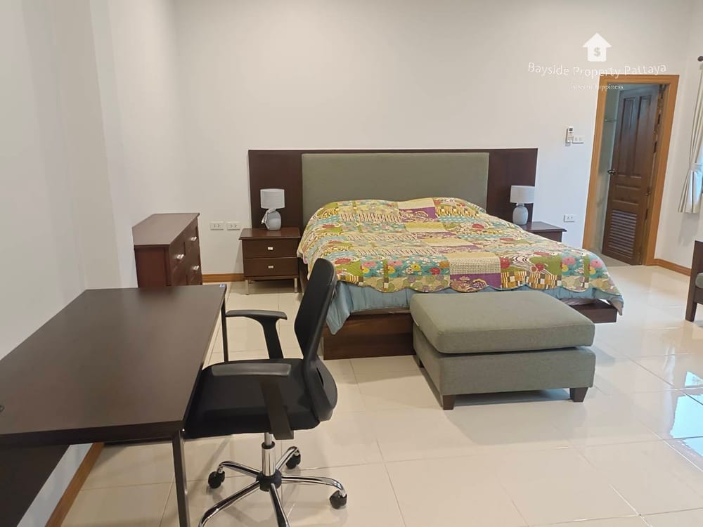 Spacious 4-Bedroom Pool Villa for Rent in East Pattaya 42