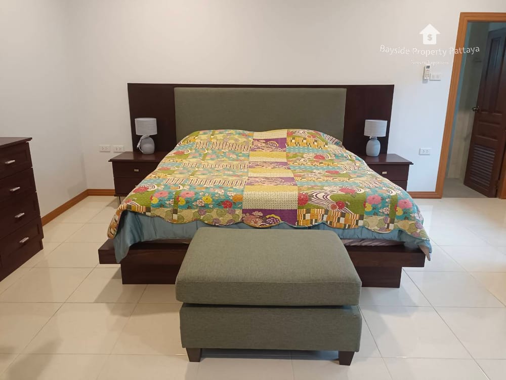 Spacious 4-Bedroom Pool Villa for Rent in East Pattaya 44