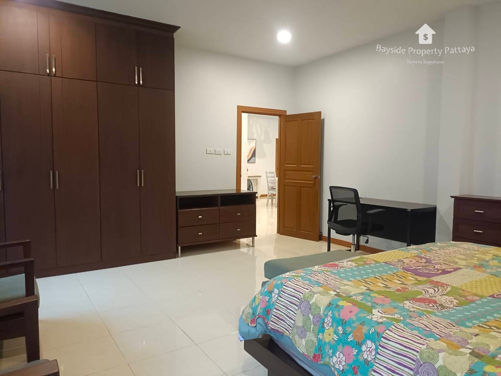 Spacious 4-Bedroom Pool Villa for Rent in East Pattaya 48