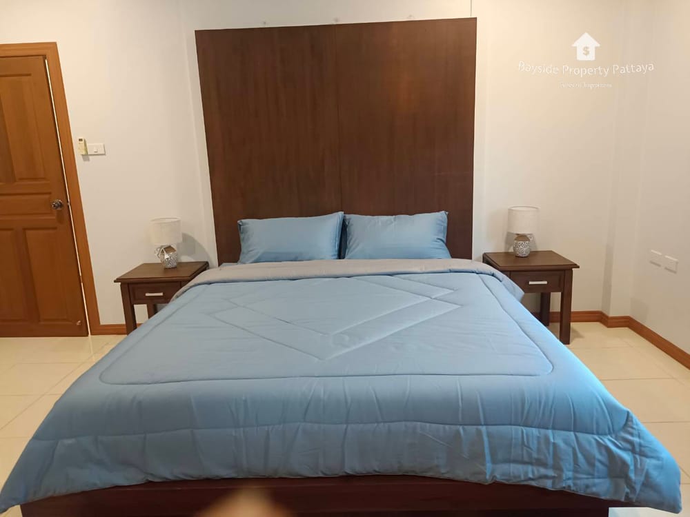 Spacious 4-Bedroom Pool Villa for Rent in East Pattaya 52