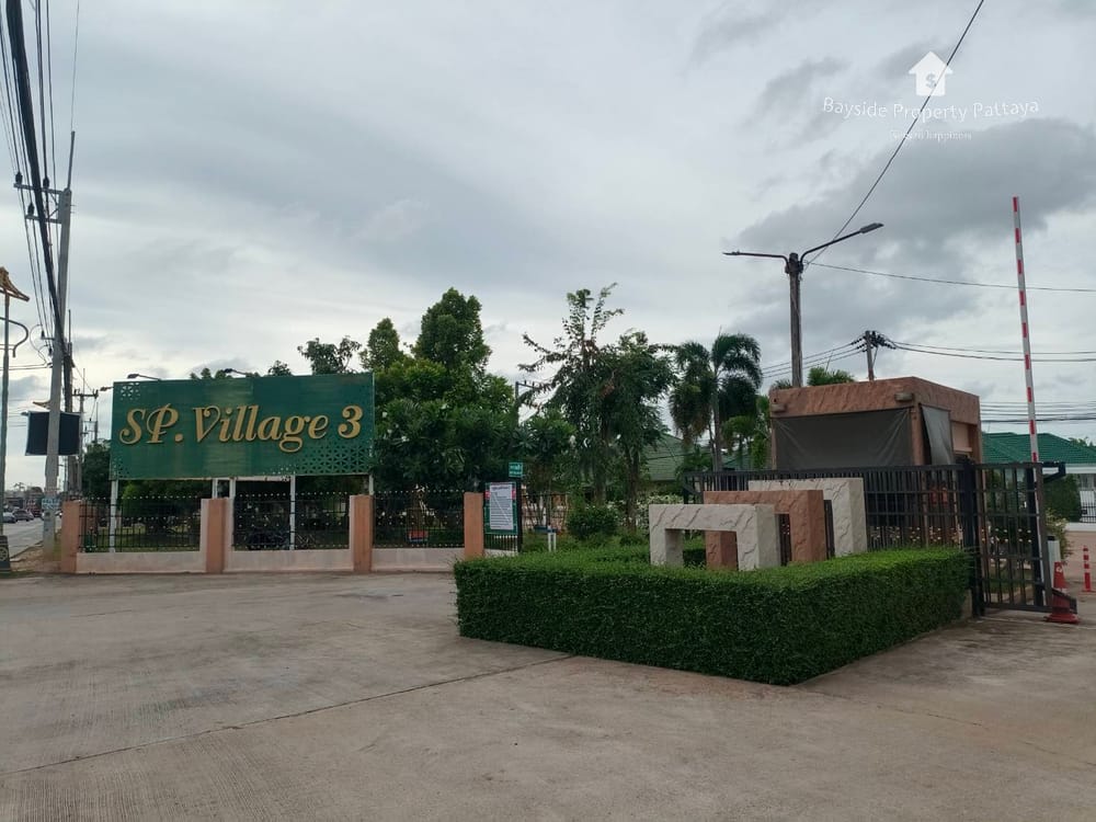 Spacious 4-Bedroom Pool Villa for Rent in East Pattaya 61