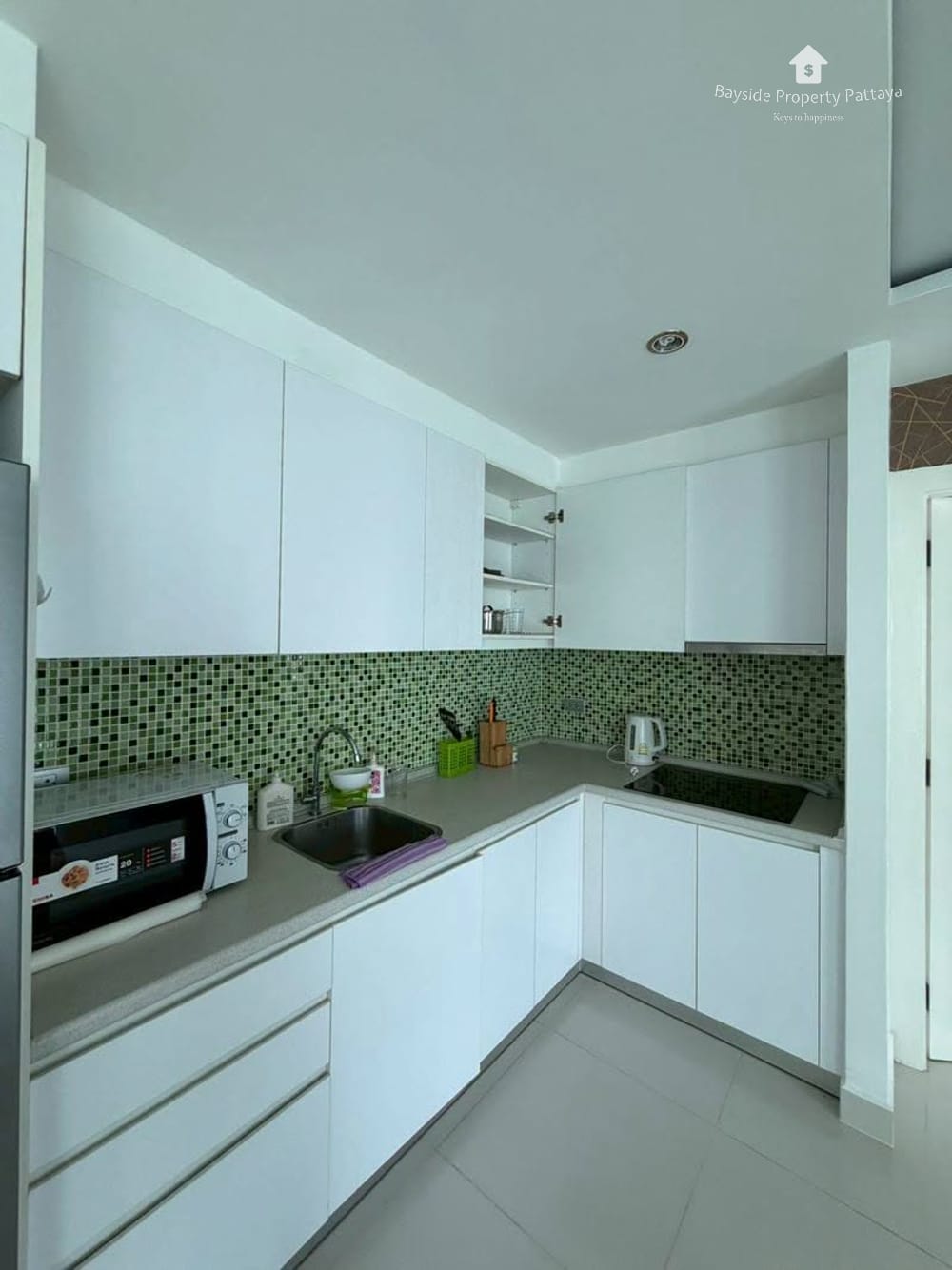 Pet Friendly 2-Bedroom Condo for Sale in Amazon Residence, Jomtien, Pattaya - 24/7 Security 9