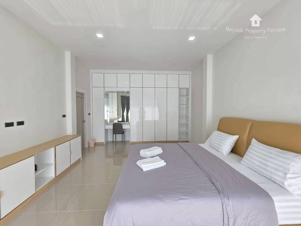 4-Bedroom Pool Villa for Sale in Huai Yai, Chonburi-Pattaya with Air Conditioning 16