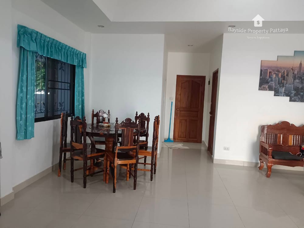Eckreihenhaus (2 Schlafzimmer) mit Klimaanlage zum Verkauf in Pattaya City 3