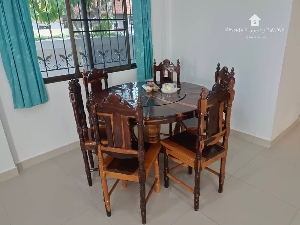 Eckreihenhaus (2 Schlafzimmer) mit Klimaanlage zum Verkauf in Pattaya City 25