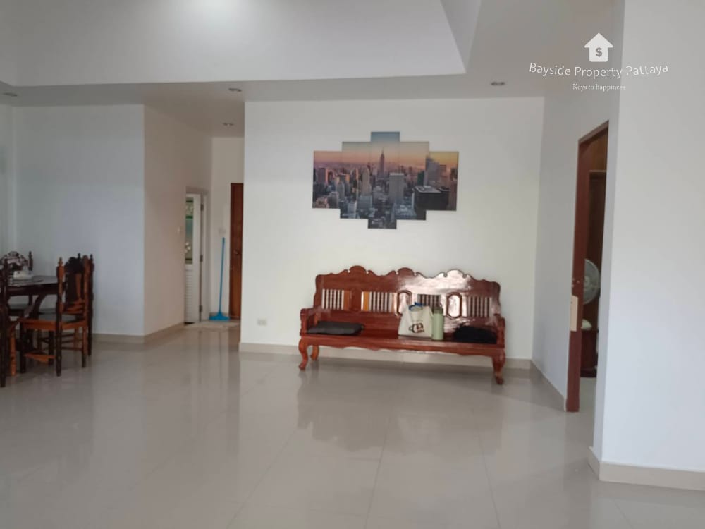 Eckreihenhaus (2 Schlafzimmer) mit Klimaanlage zum Verkauf in Pattaya City 31