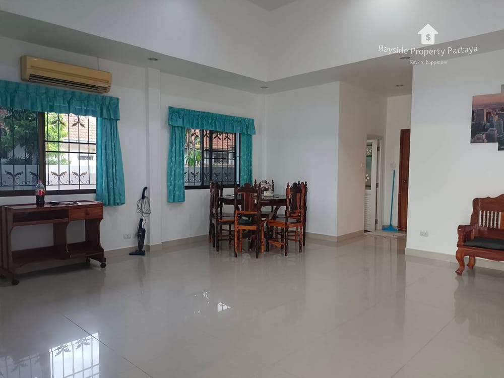 Eckreihenhaus (2 Schlafzimmer) mit Klimaanlage zum Verkauf in Pattaya City 32