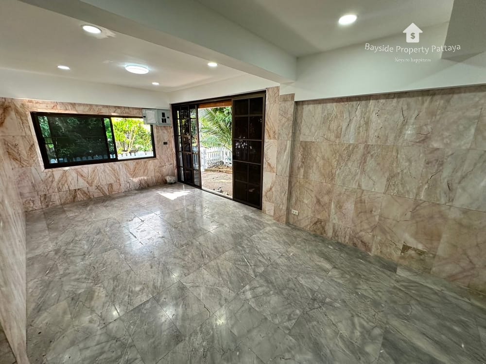1-Bedroom Detached House for Sale & Rent at Grand Condotel, Jomtien, Pattaya 10