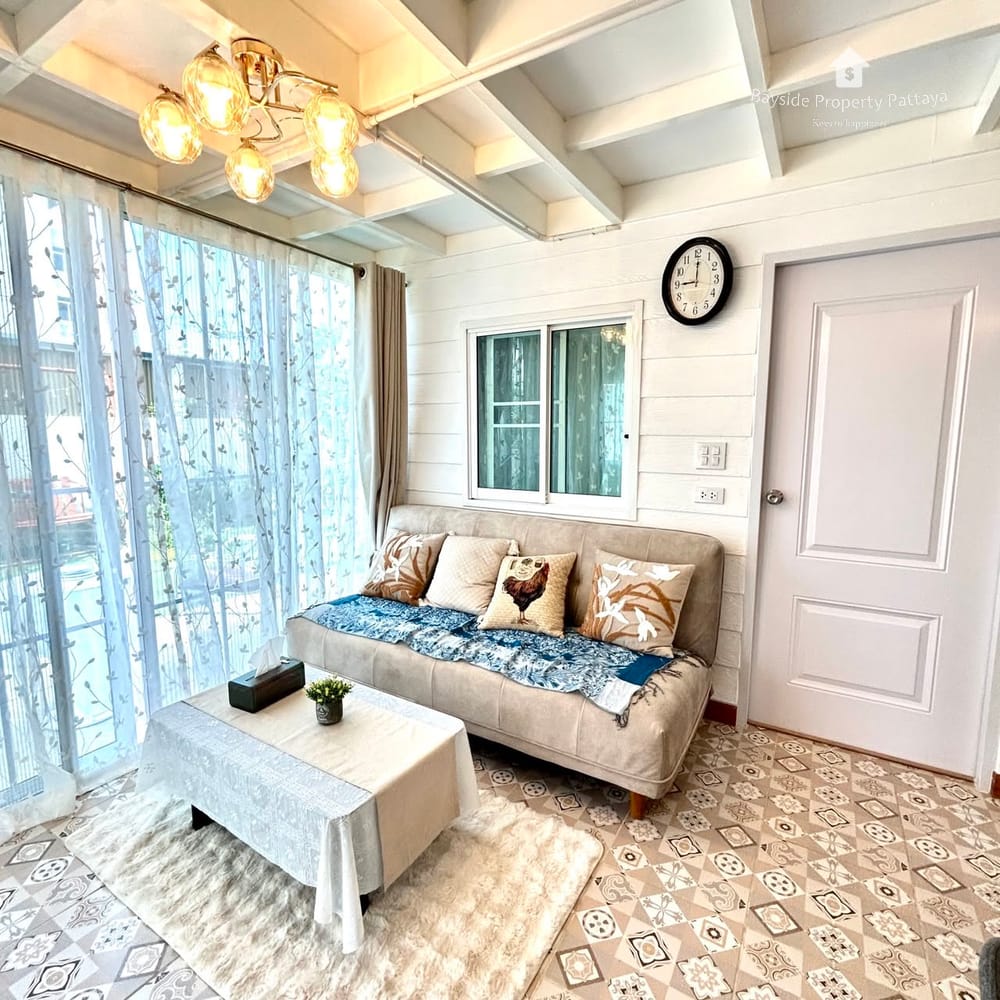 For Rent: 3-Bedroom House with City View in Pattaya City 2