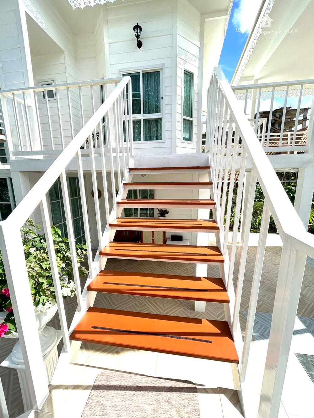 For Rent: 3-Bedroom House with City View in Pattaya City 4