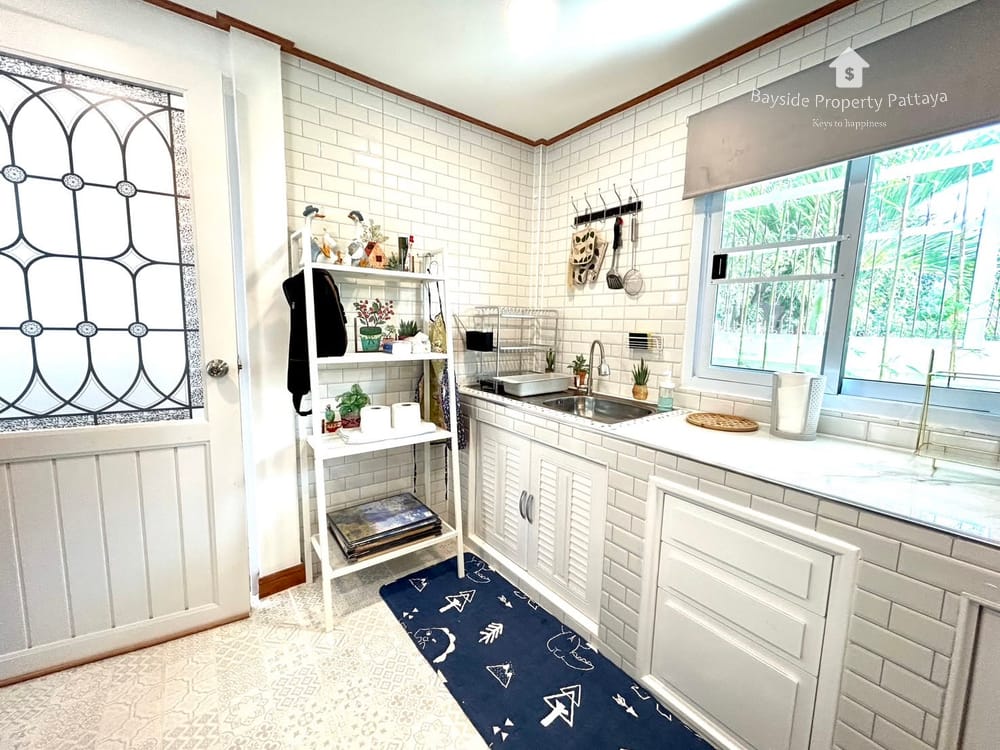 For Rent: 3-Bedroom House with City View in Pattaya City 6