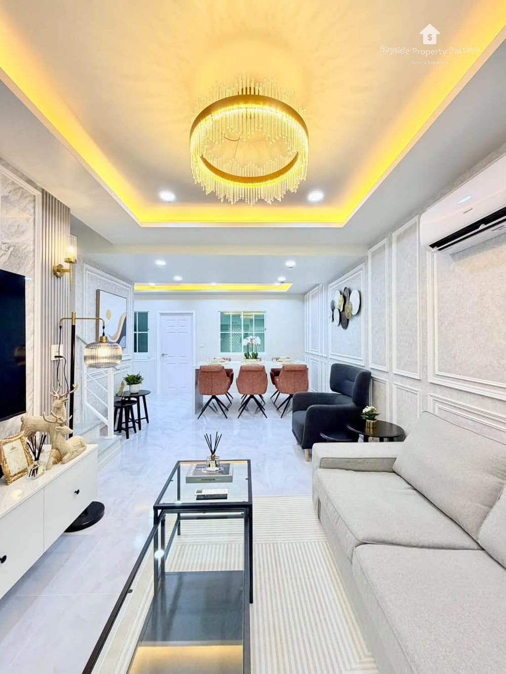 3-Bedroom Townhouse for Sale in Bann Pruksa Boonsampan, Central Pattaya with Air Conditioning 8