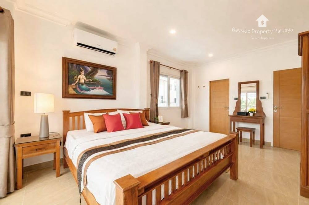 Spacious 5-Bedroom Villa for Rent at View Point Villa, Jomtien with City Views 15