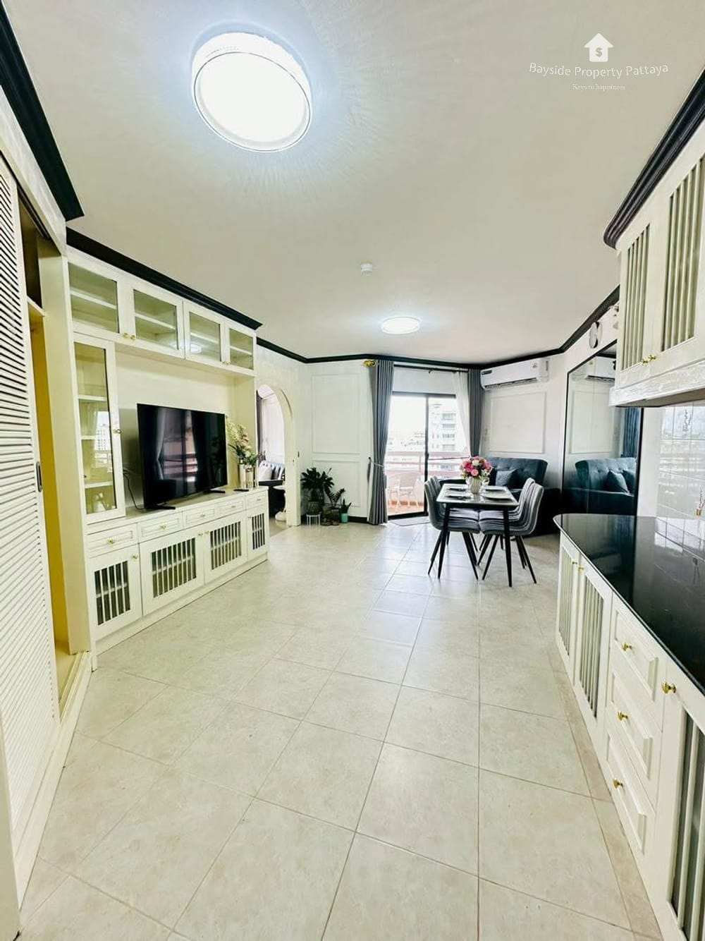 Stunning 1-Bedroom Sea View Condo for Sale at Keang Talay Condominium, Pratumnak 6