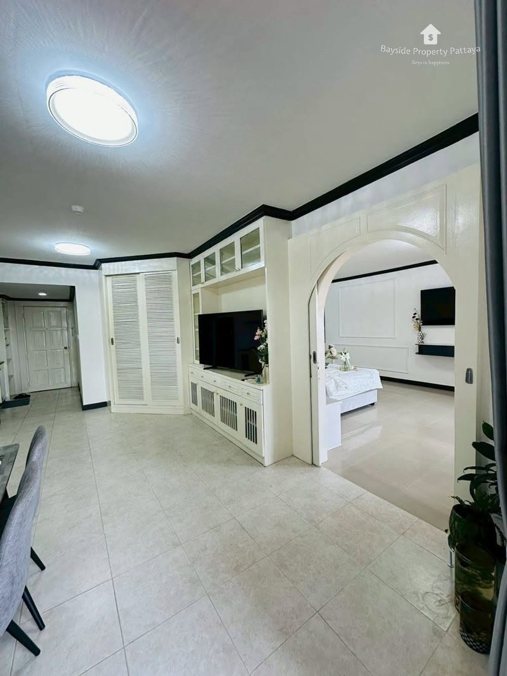 Stunning 1-Bedroom Sea View Condo for Sale at Keang Talay Condominium, Pratumnak 7